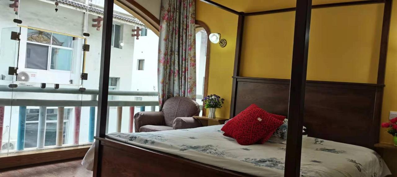 Zhangjiajie April Hostel Buitenkant foto