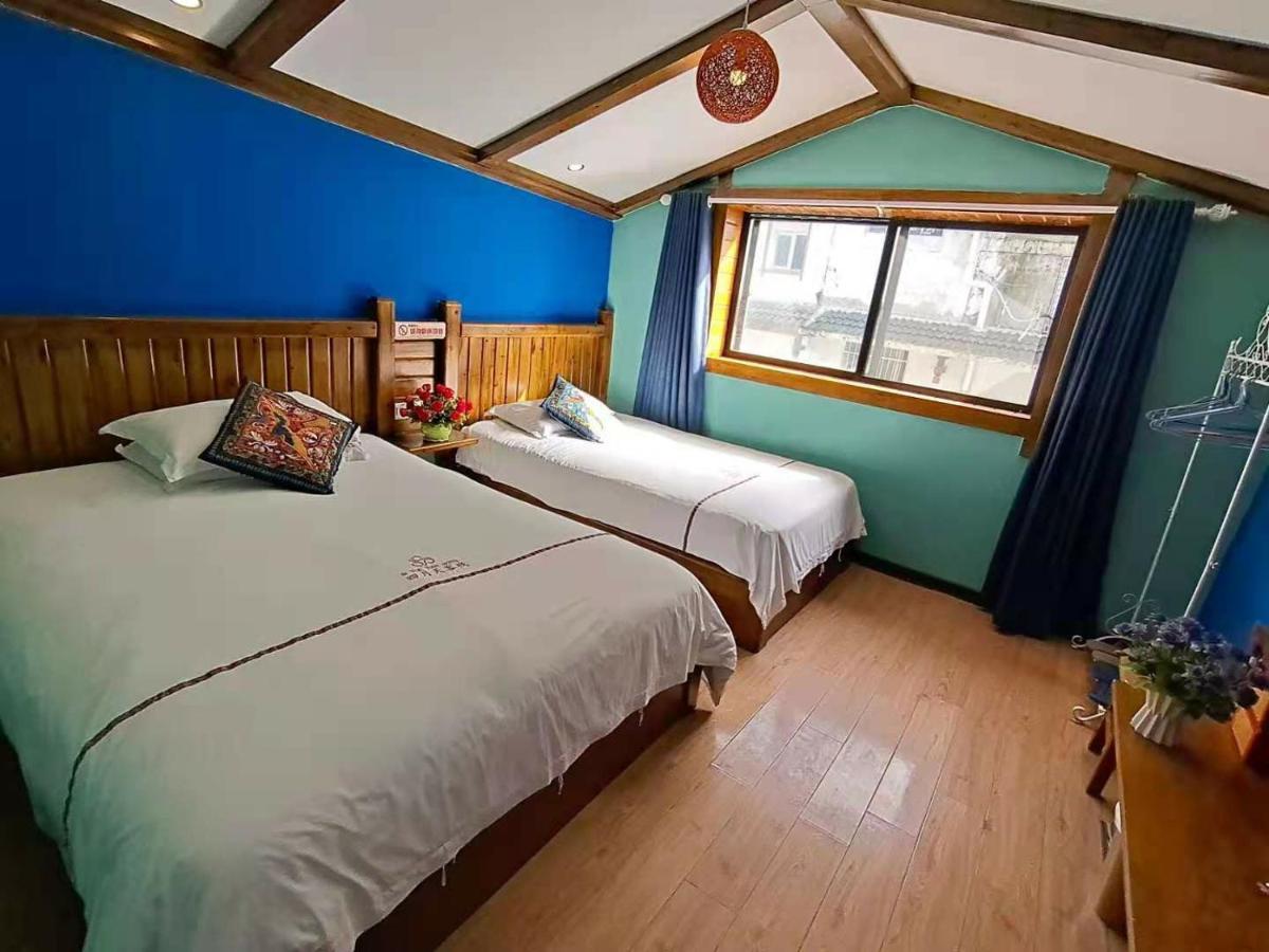 Zhangjiajie April Hostel Buitenkant foto