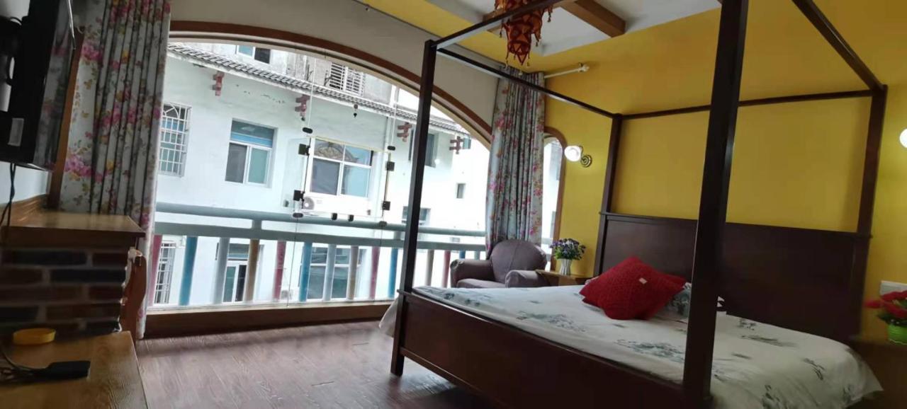 Zhangjiajie April Hostel Buitenkant foto