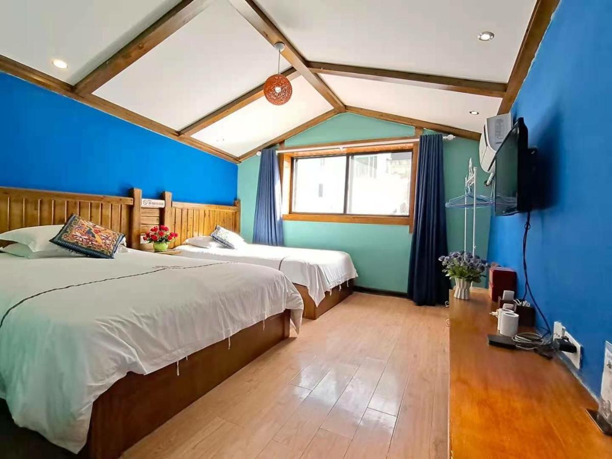 Zhangjiajie April Hostel Buitenkant foto