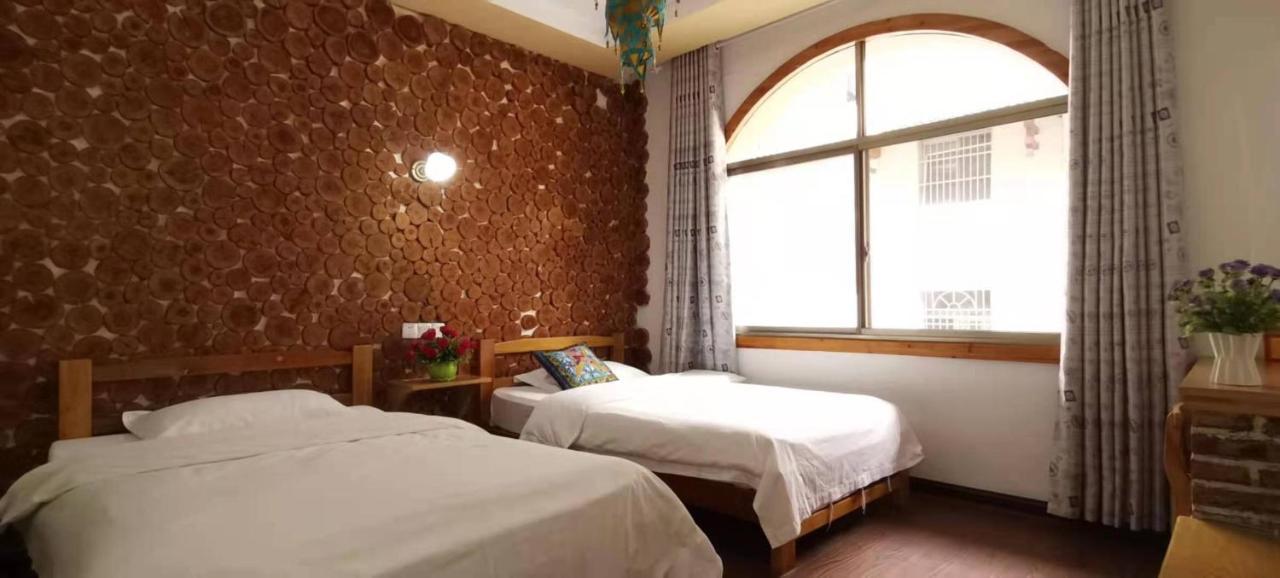 Zhangjiajie April Hostel Buitenkant foto