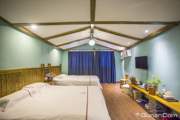Zhangjiajie April Hostel Buitenkant foto